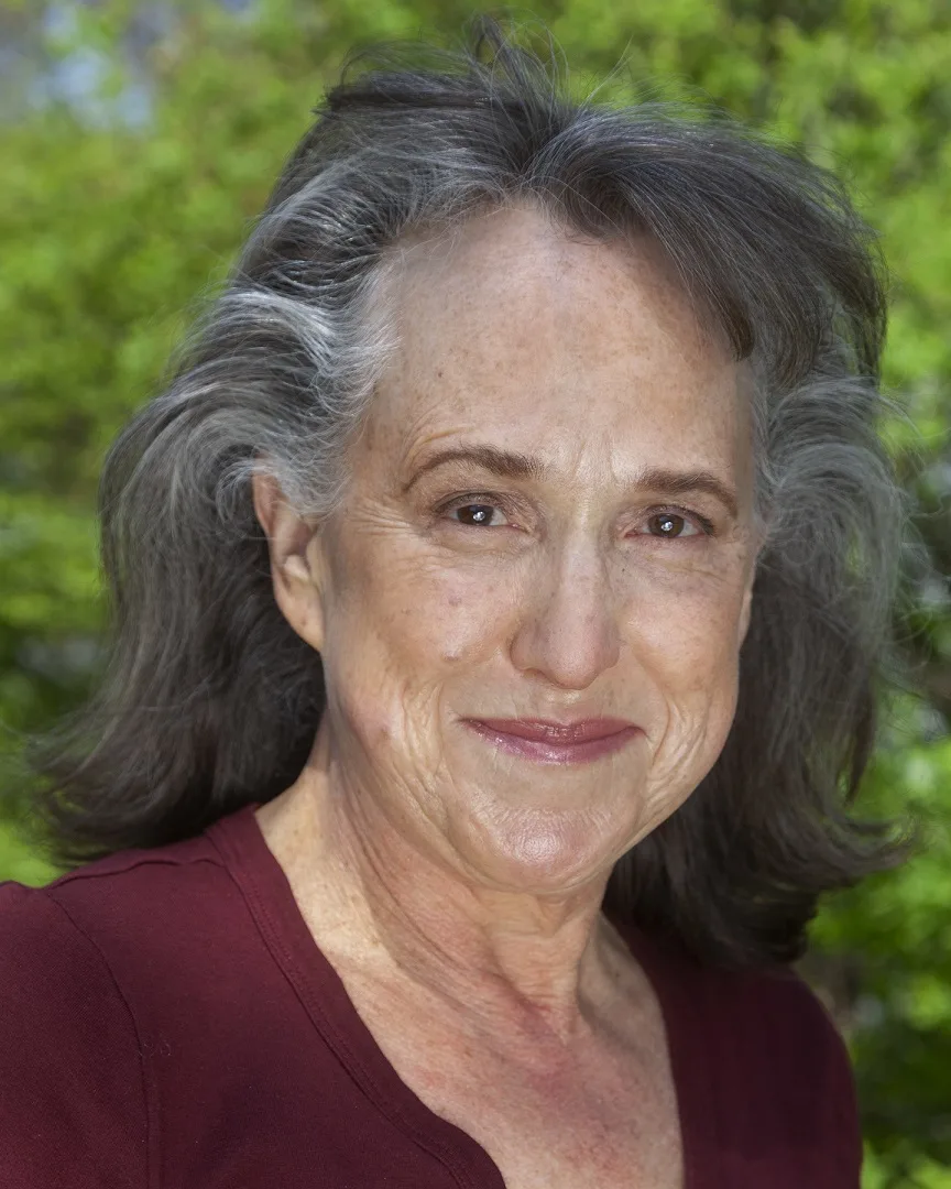 تصویر Elizabeth Harnett