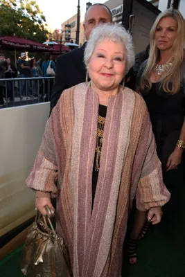 تصویر Estelle Harris