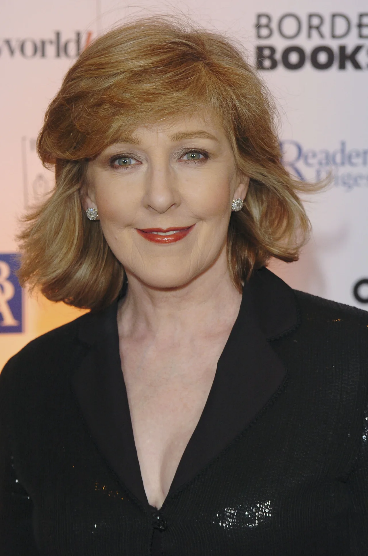 تصویر Patricia Hodge