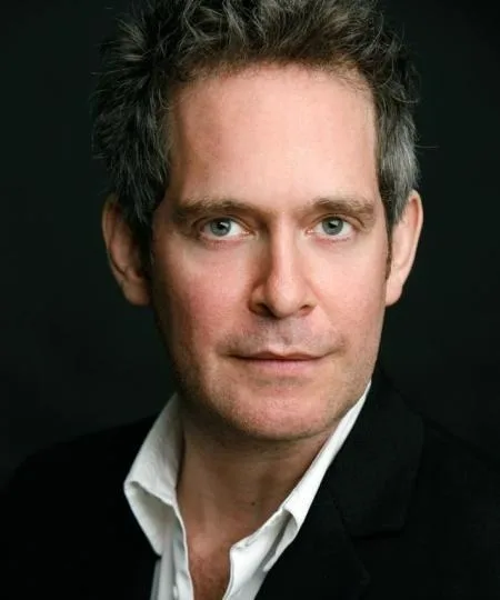 تصویر Tom Hollander