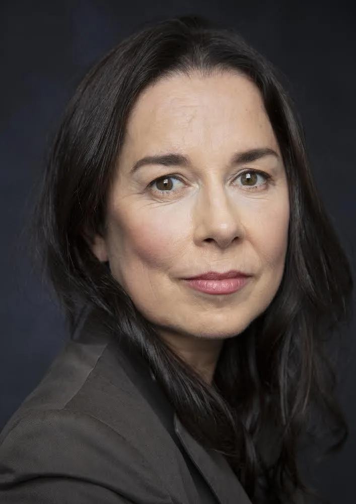 تصویر Pauline Hutton