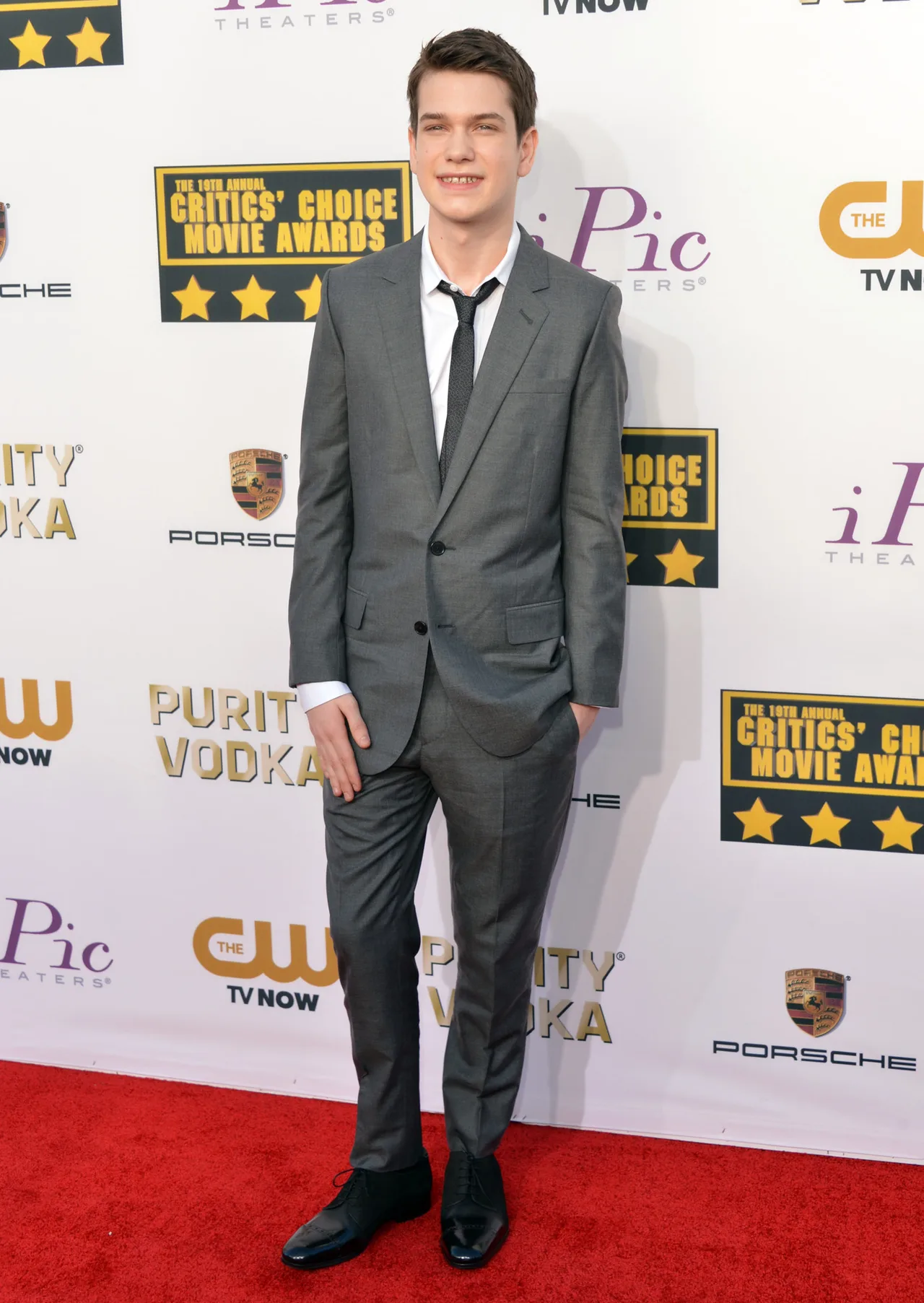 تصویر Liam James