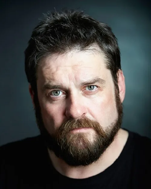 تصویر Rhys Parry Jones