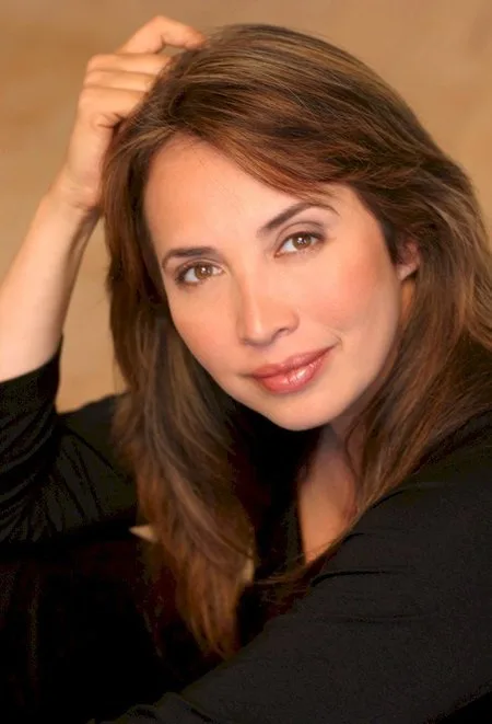 تصویر Angela Lanza