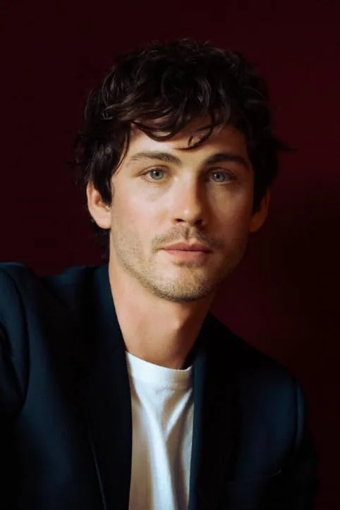 تصویر Logan Lerman