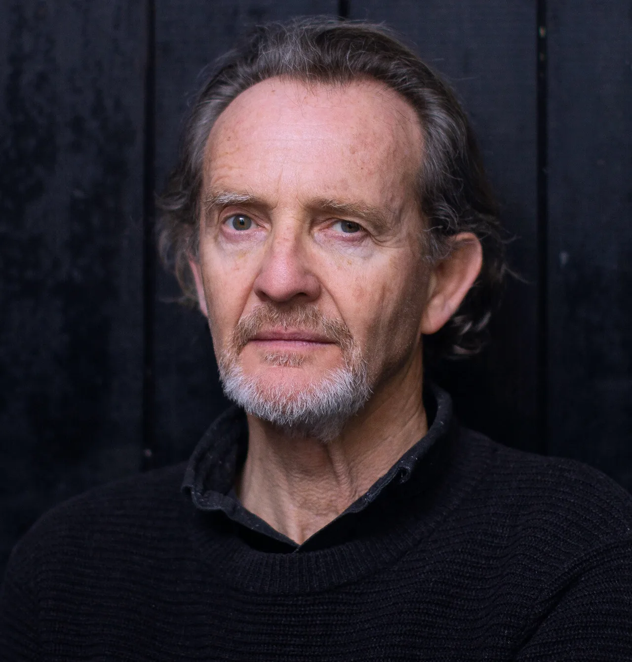 تصویر Anton Lesser