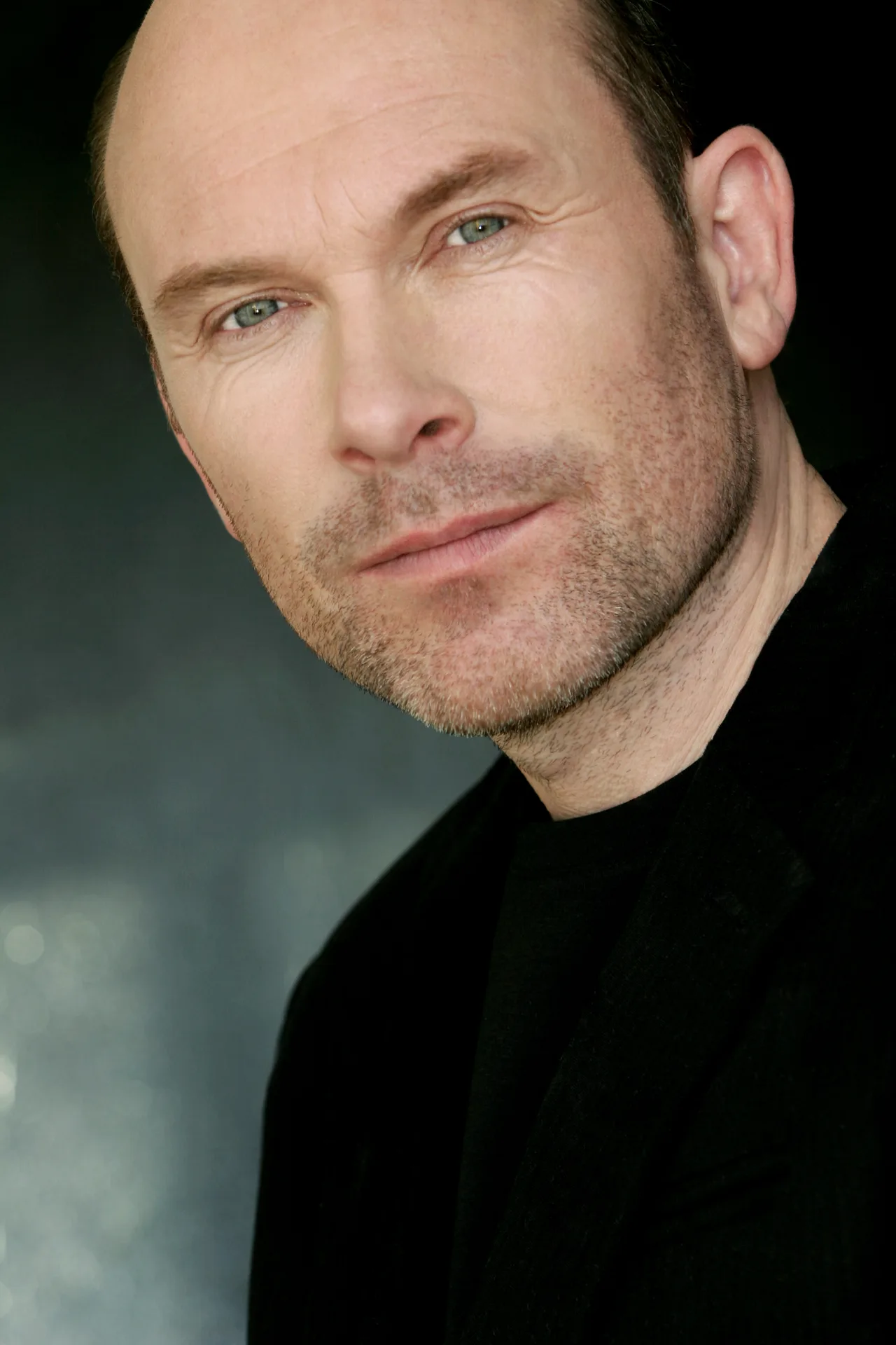تصویر Hrothgar Mathews