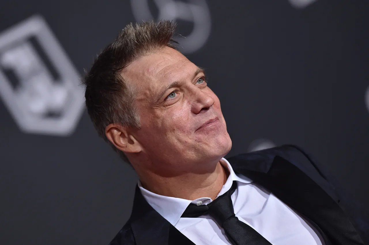 تصویر Holt McCallany