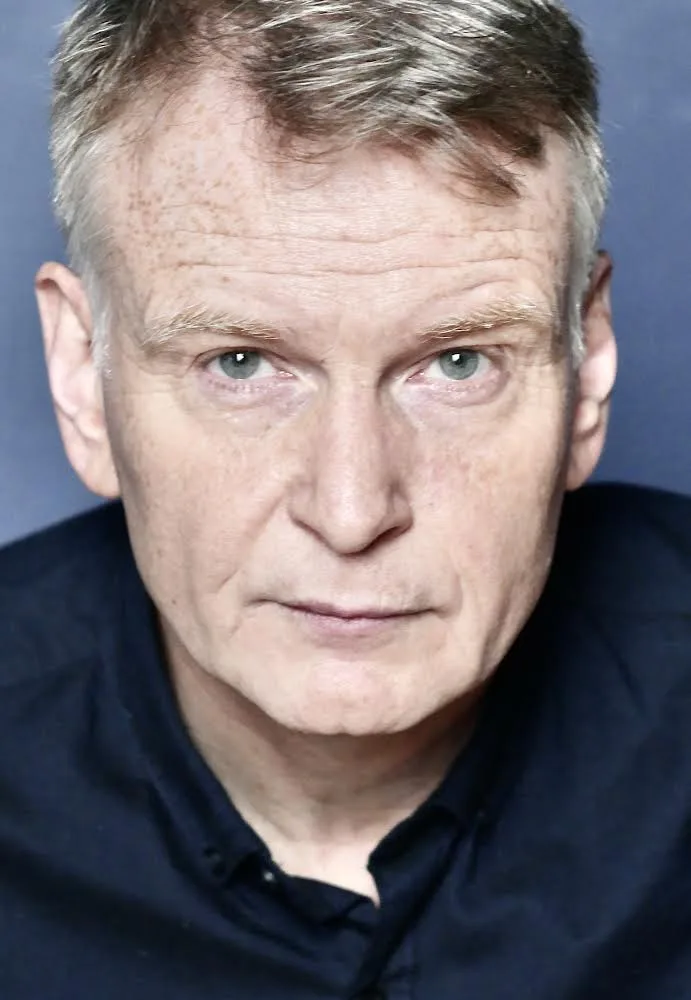 تصویر Paul McEwan