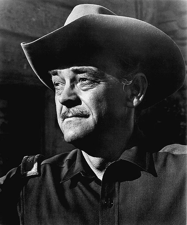 تصویر John McIntire