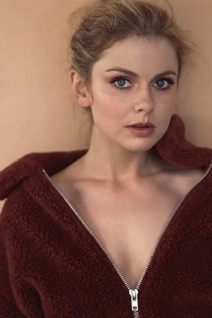 تصویر Rose McIver