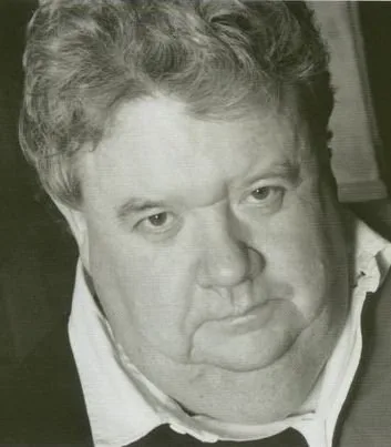 تصویر Ian McNeice