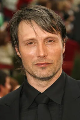 تصویر Mads Mikkelsen