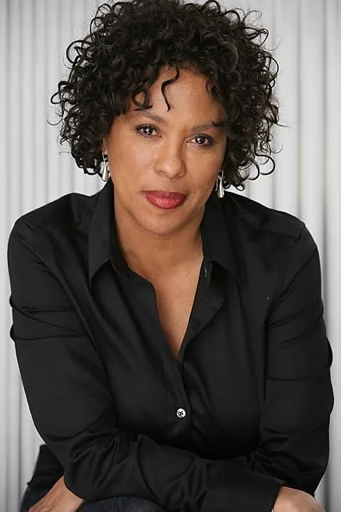 تصویر Angela Elayne Gibbs