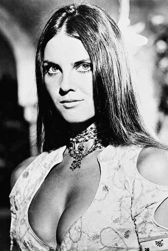 تصویر Caroline Munro