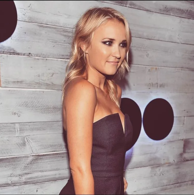 تصویر Emily Osment