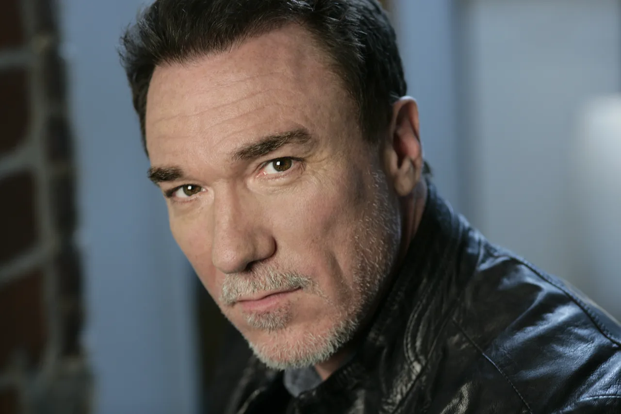 تصویر Patrick Page