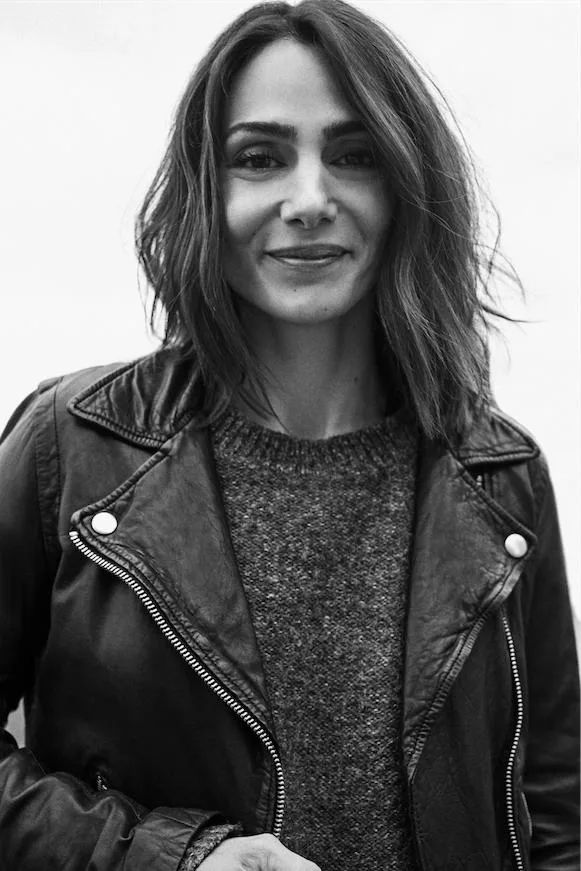 تصویر Annie Parisse