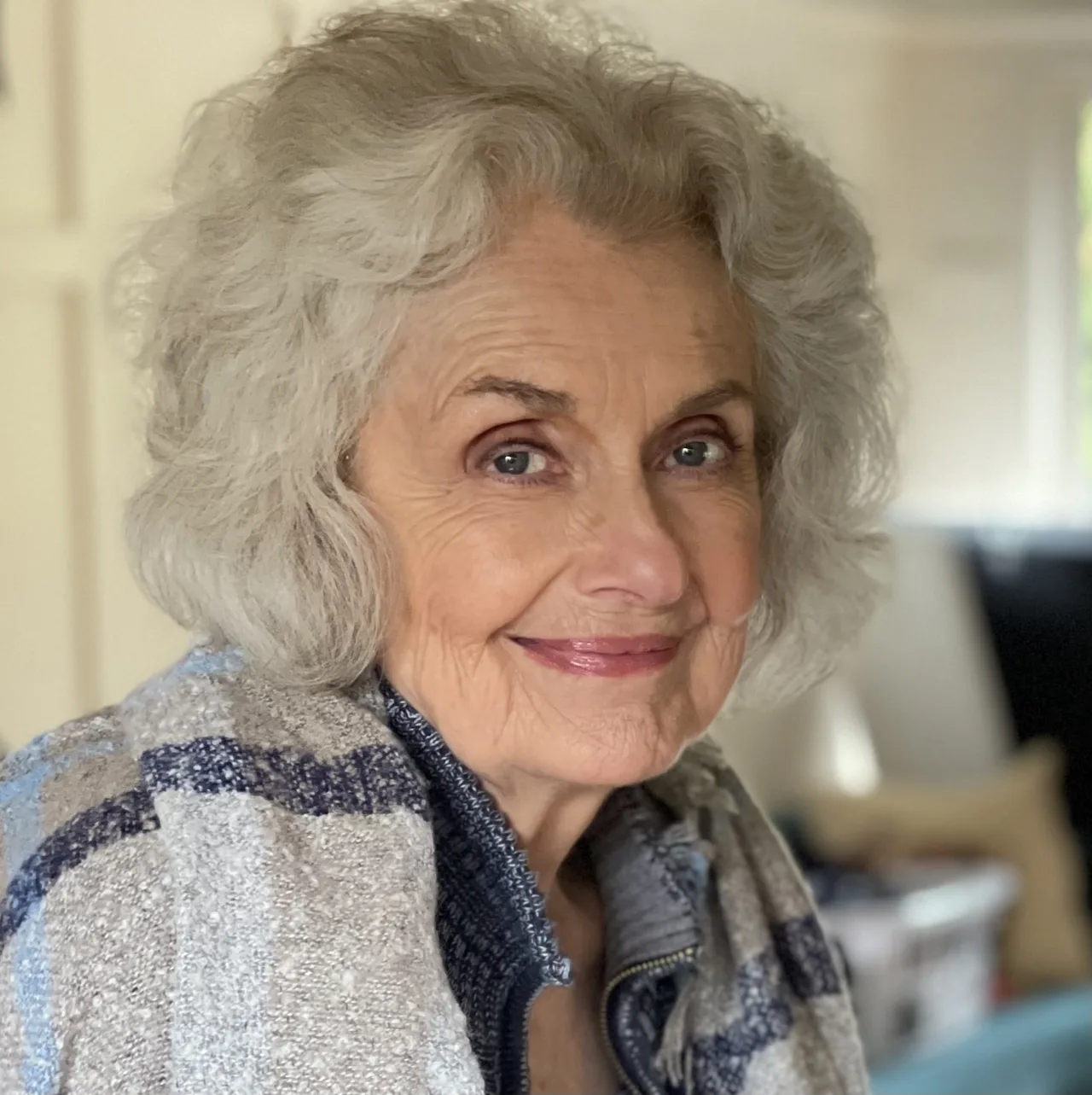 تصویر Mary Beth Peil