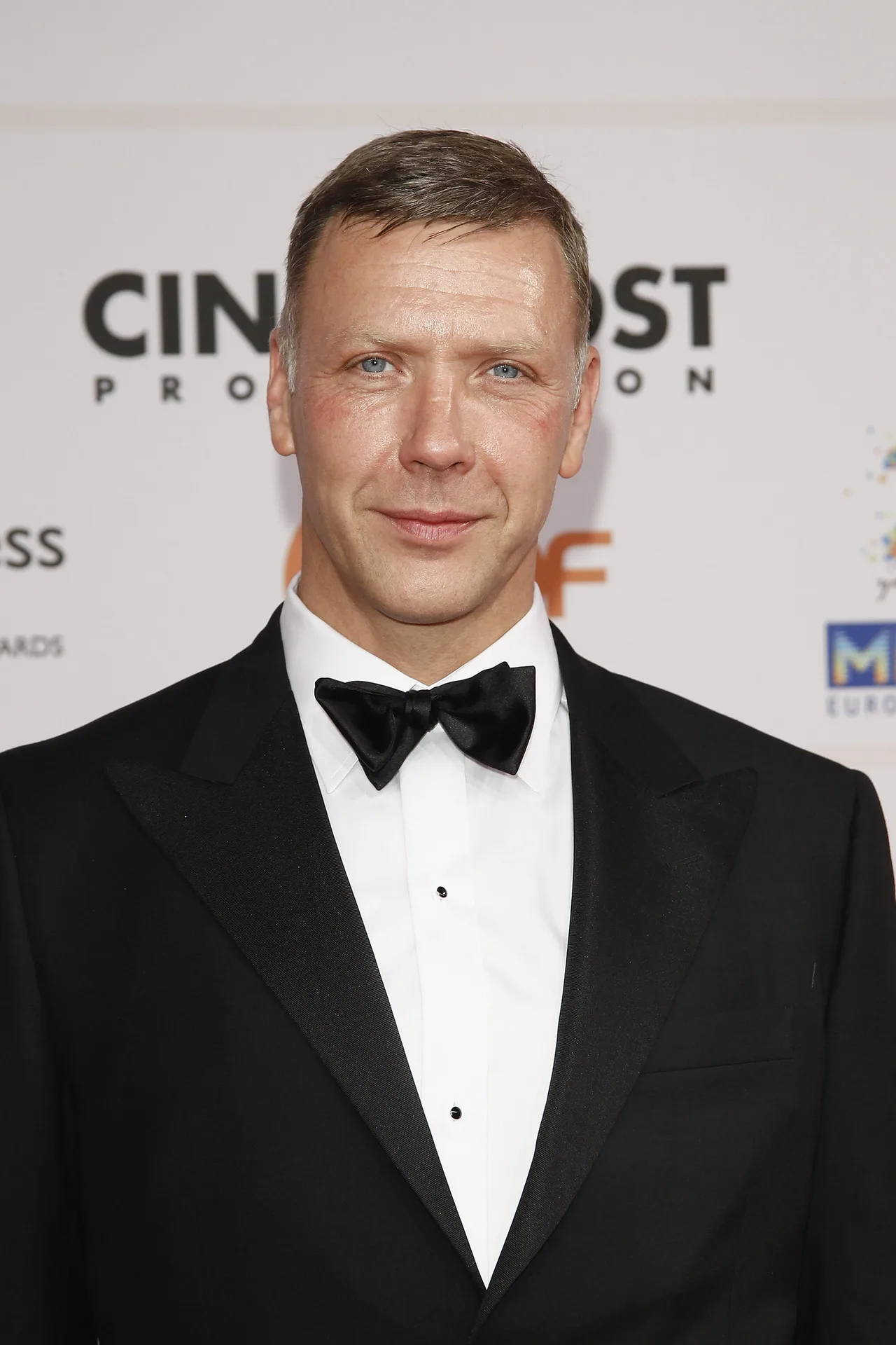 تصویر Mikael Persbrandt