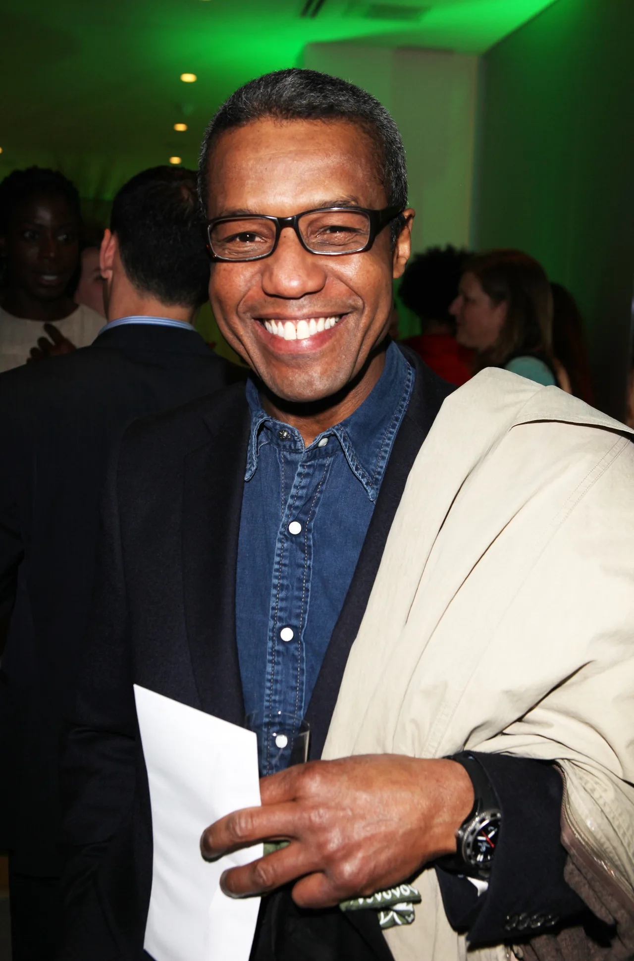 تصویر Hugh Quarshie