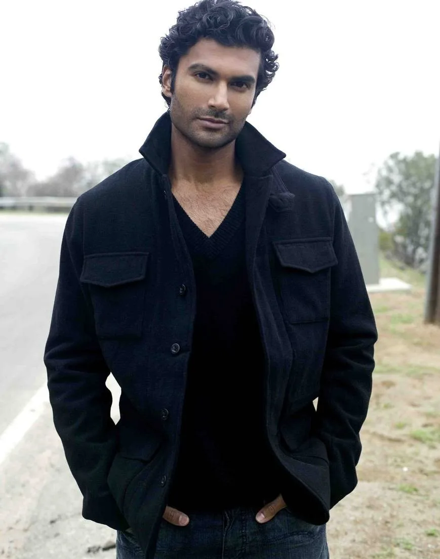 تصویر Sendhil Ramamurthy