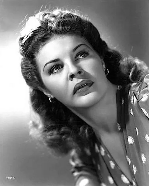 تصویر Martha Raye