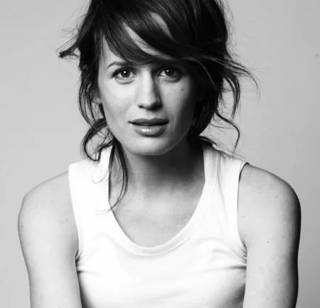 تصویر Elizabeth Reaser