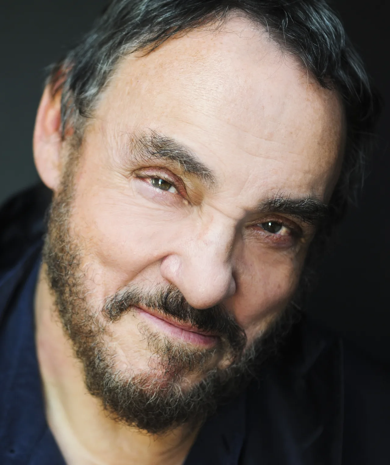 تصویر John Rhys-Davies
