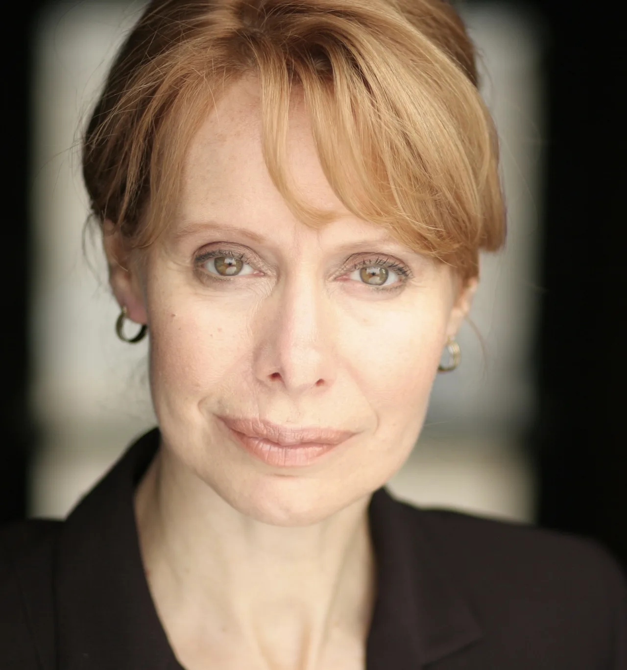 تصویر Barbara E. Robertson