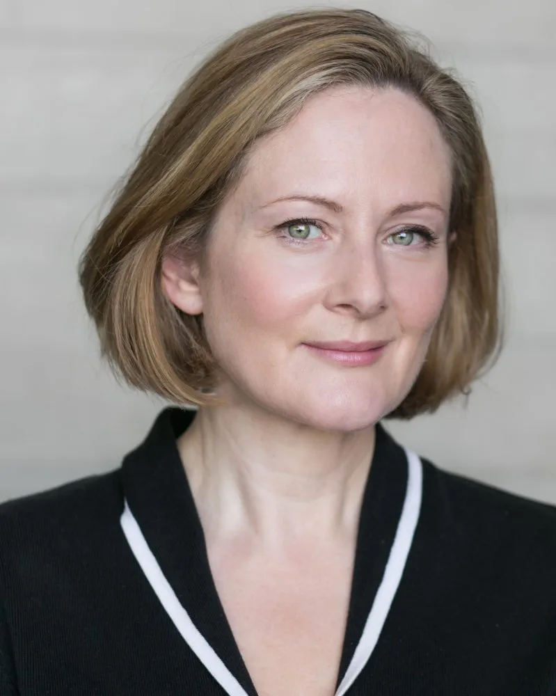 تصویر Lucy Robinson