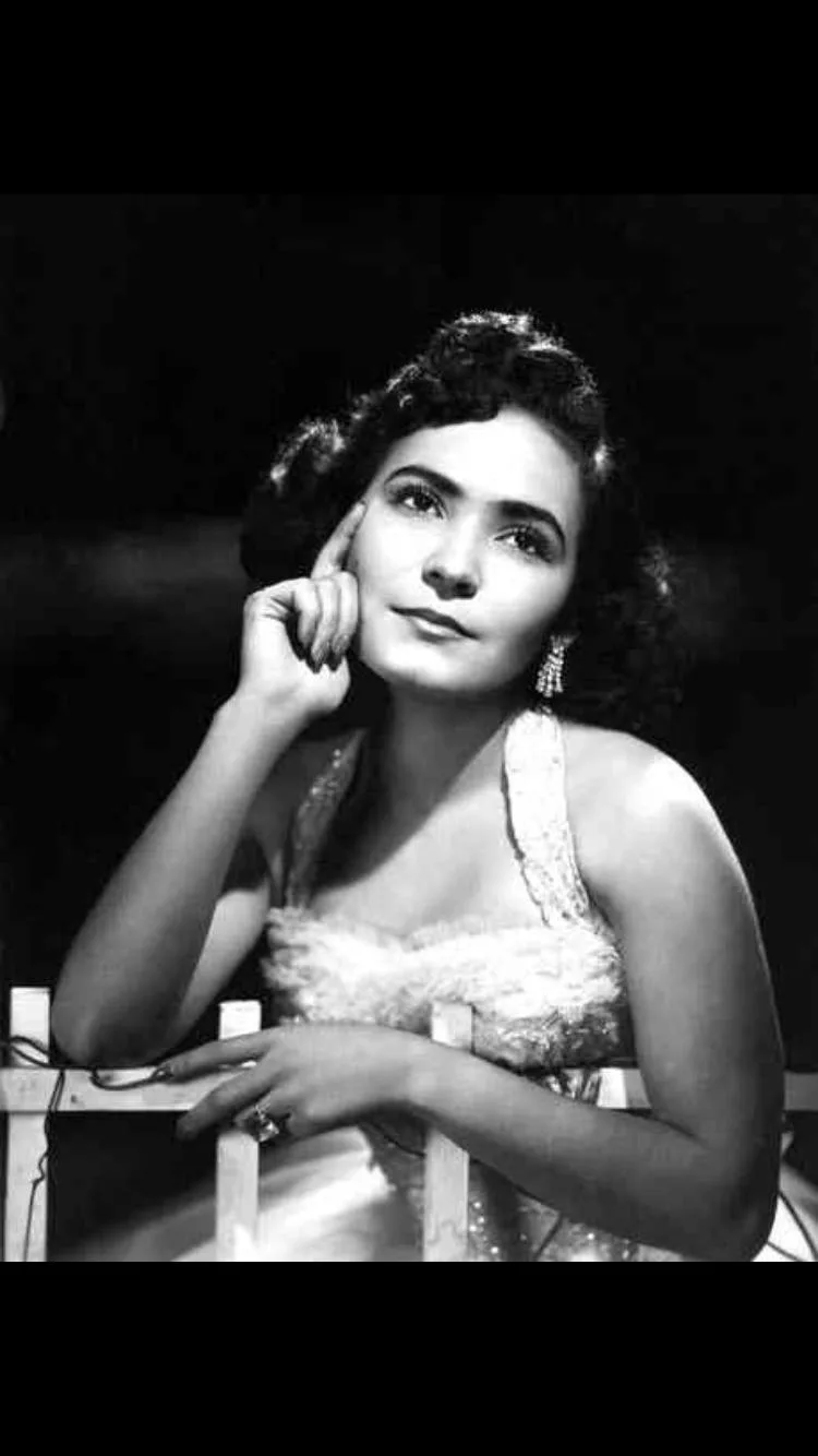 تصویر Carmen Salinas