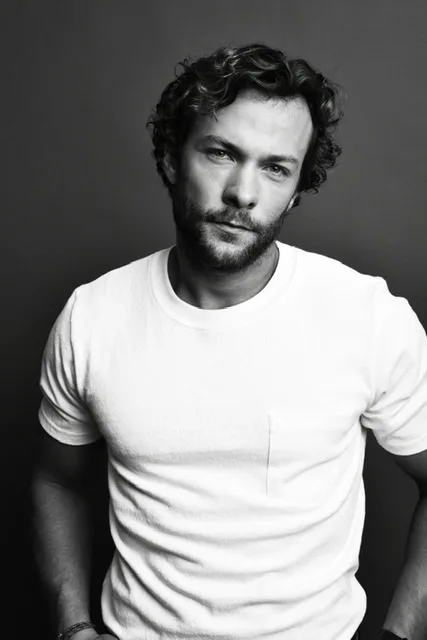 تصویر Kyle Schmid