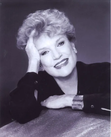 تصویر Pippa Scott