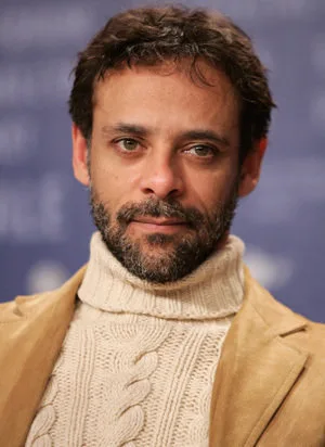 تصویر Alexander Siddig