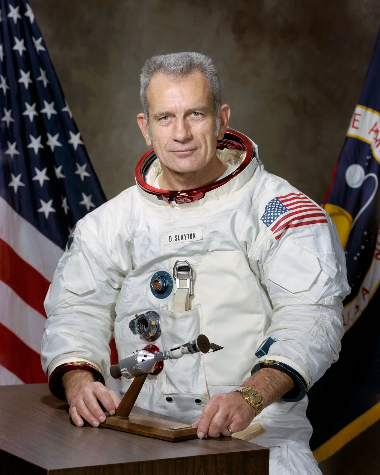 تصویر Deke Slayton