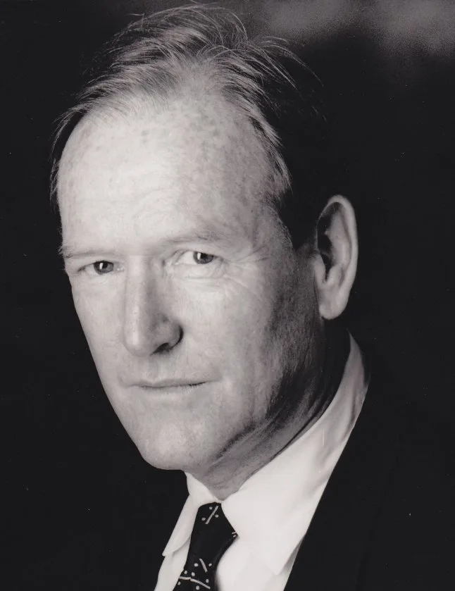 تصویر Michael St. John Smith