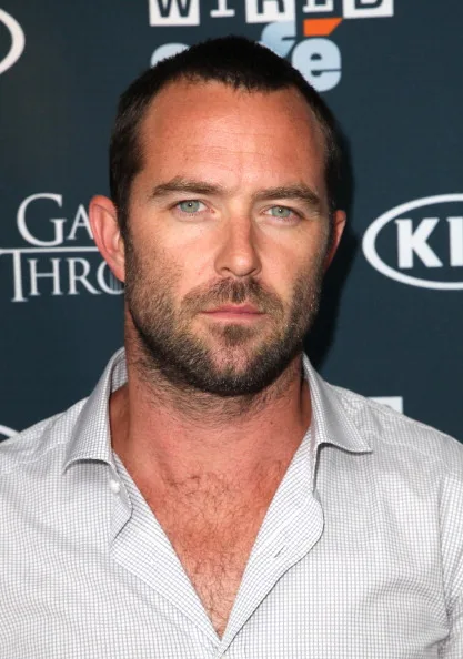 تصویر Sullivan Stapleton