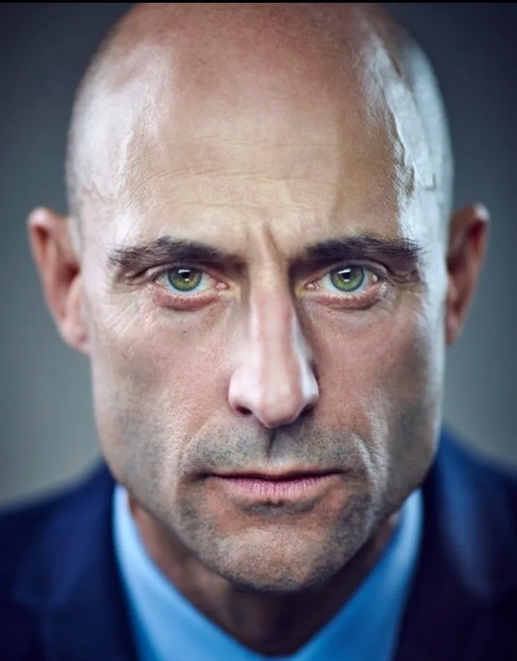 تصویر Mark Strong