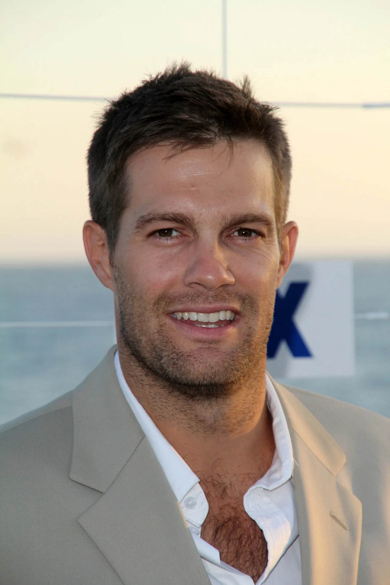 تصویر Geoff Stults