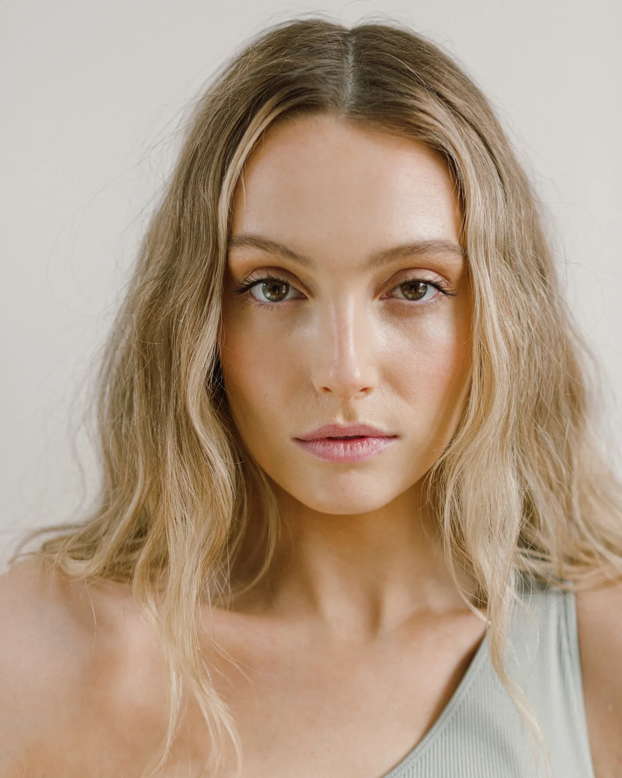 تصویر Sara Thompson