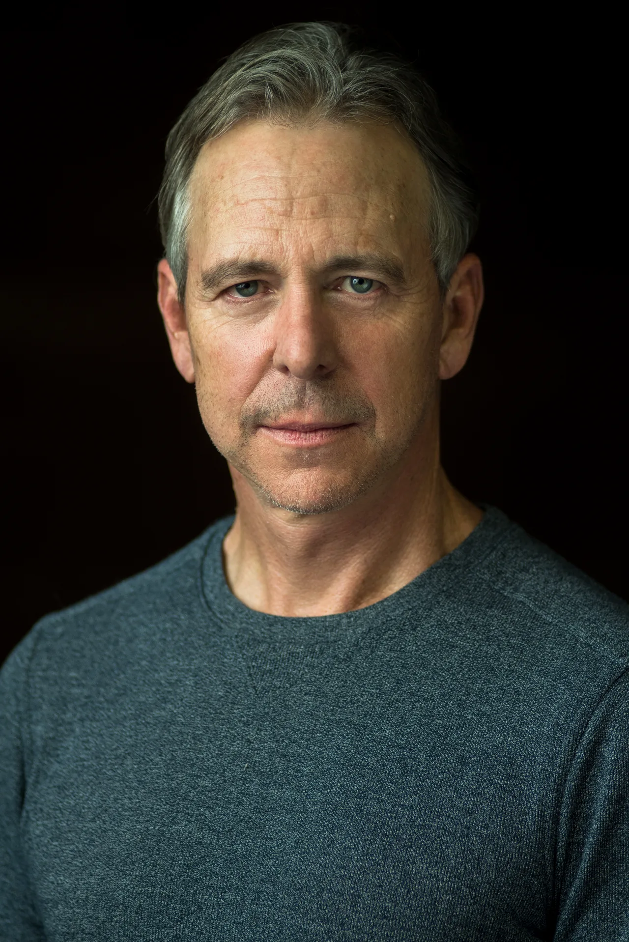 تصویر Robert C. Treveiler