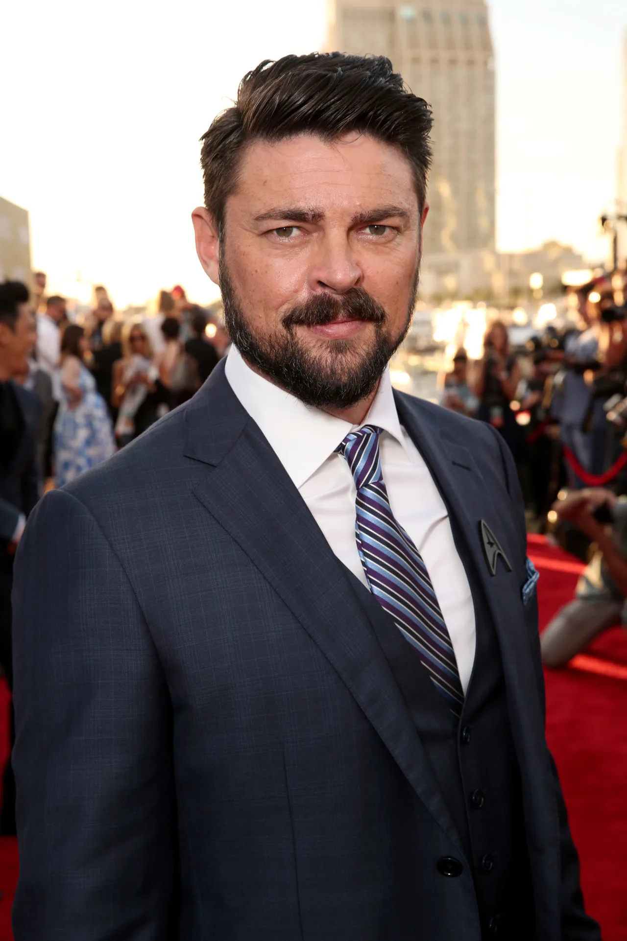 تصویر Karl Urban
