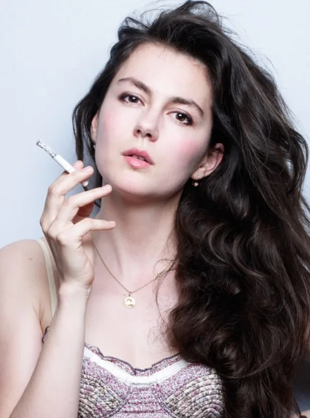 تصویر Julia Faure