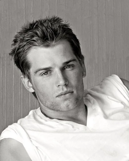 تصویر Mike Vogel