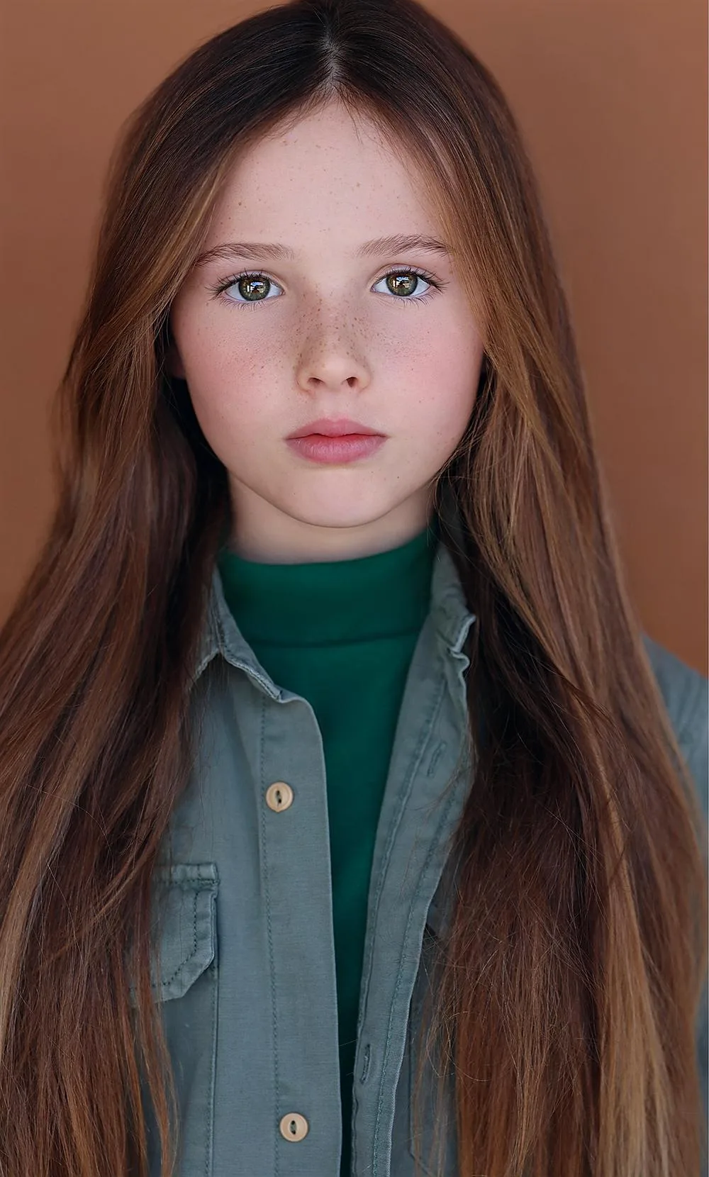 تصویر Finley Rose Slater