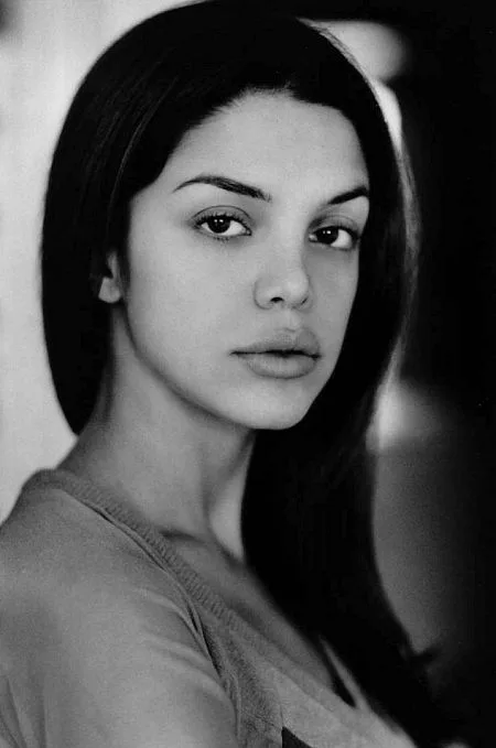 تصویر Vanessa Ferlito