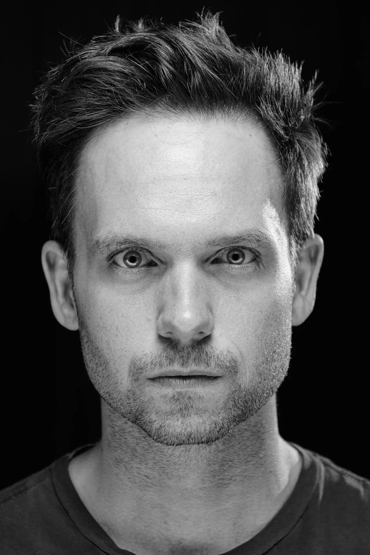 تصویر Patrick J. Adams