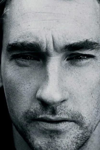 تصویر Joseph Mawle