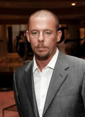 تصویر Alexander McQueen